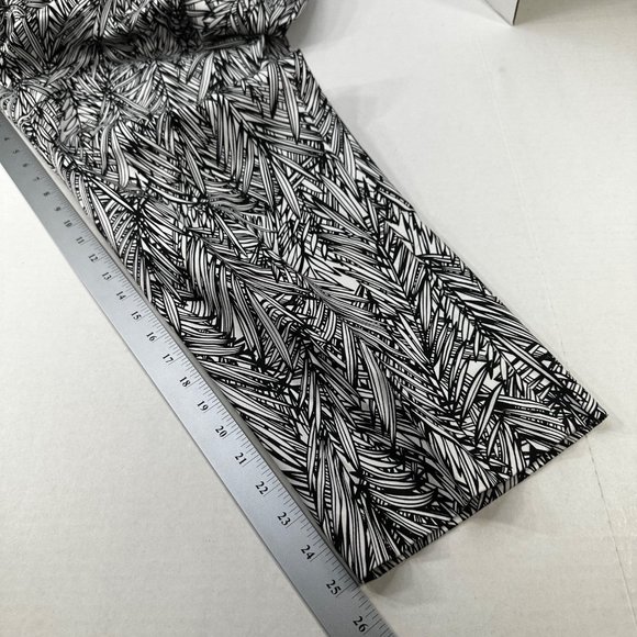 Coldwater Creek Women's Size 16 Pant Ankle Leg Tropical Black New With Tags - Picture 10 of 15